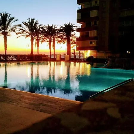 Vista Al Mar 1 アパート *